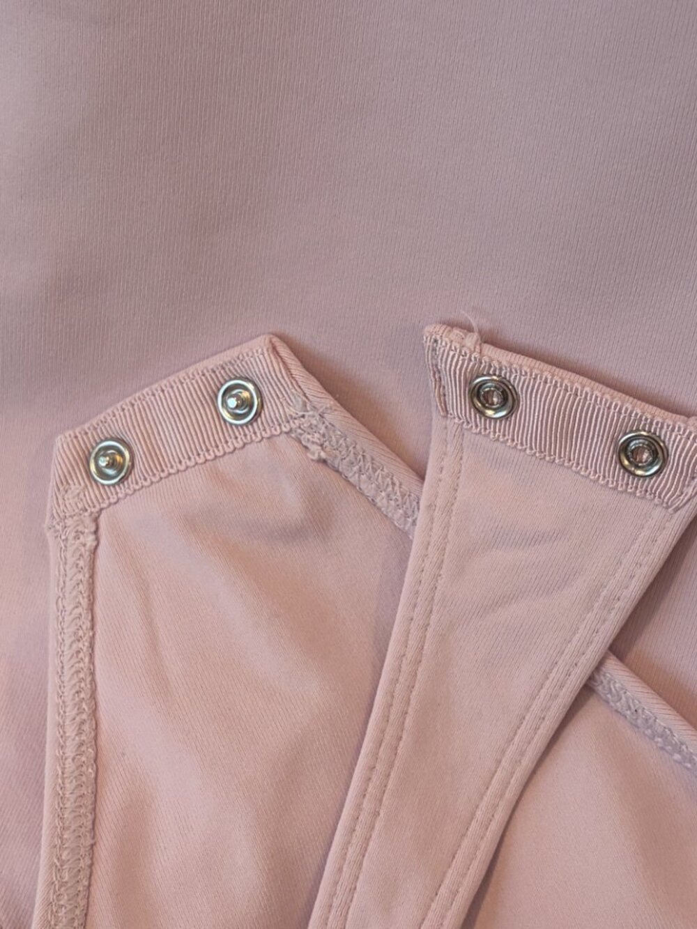 Aritzia Contour Square-Neck Bodysuit in Halo Pink, Size Small - Picture 6 of 8